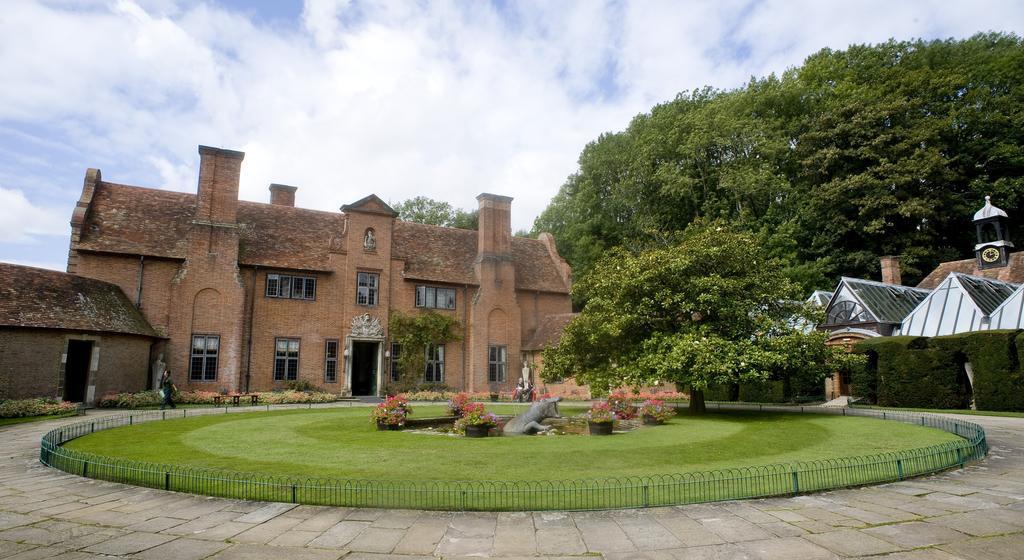 Port Lympne Mansion Hotel Exterior photo